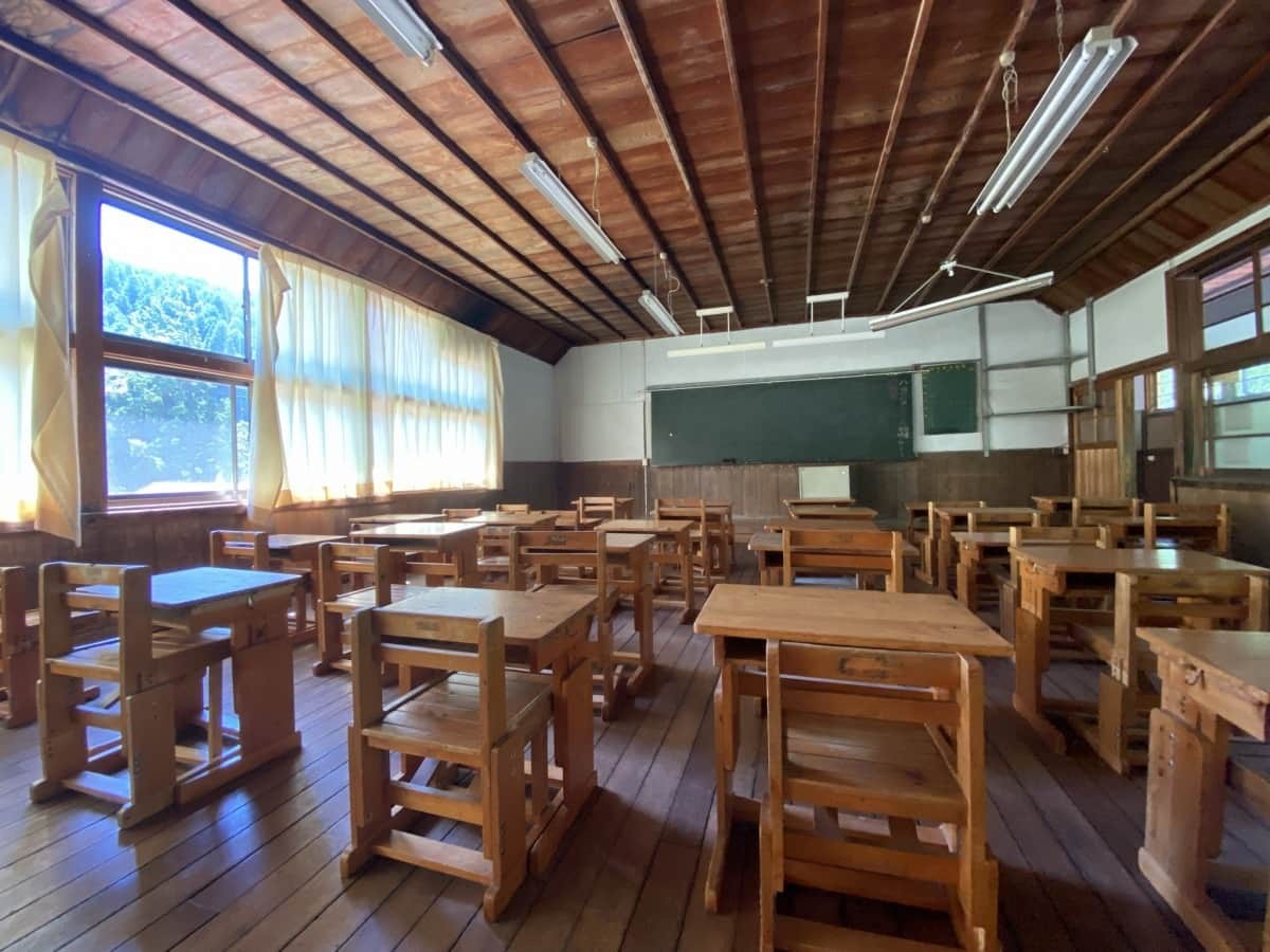 古い小学校の教室