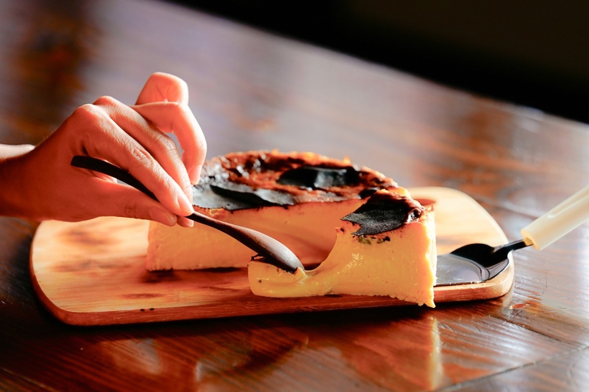 島根県大田市温泉津町にオープンしたレストラン『色shiki』のチーズケーキ