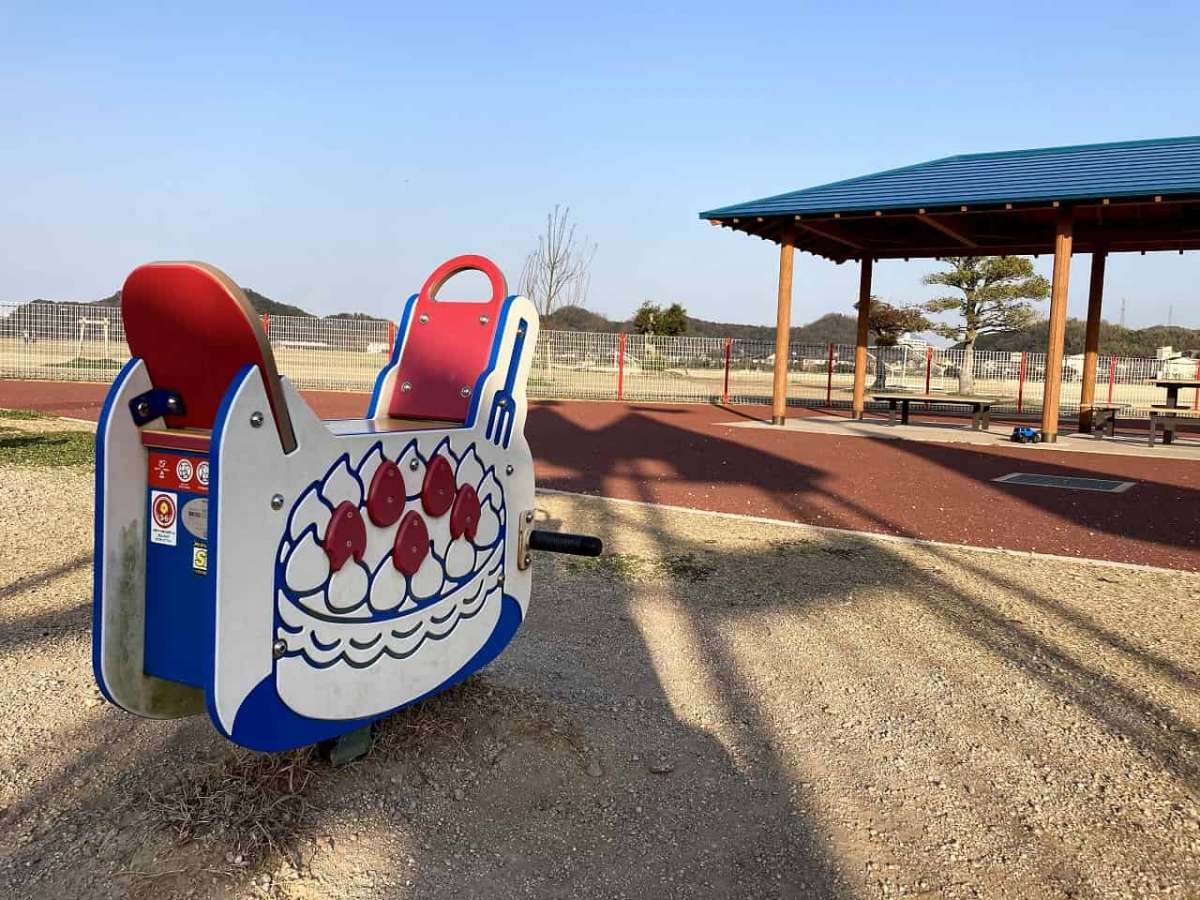 島根県安来市にある『中海ふれあい公園』のスプリング遊具