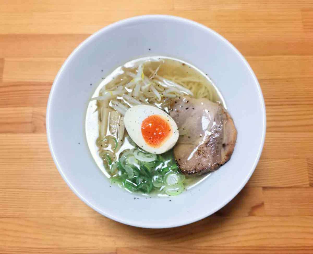 牛 骨 ラーメン たか うな