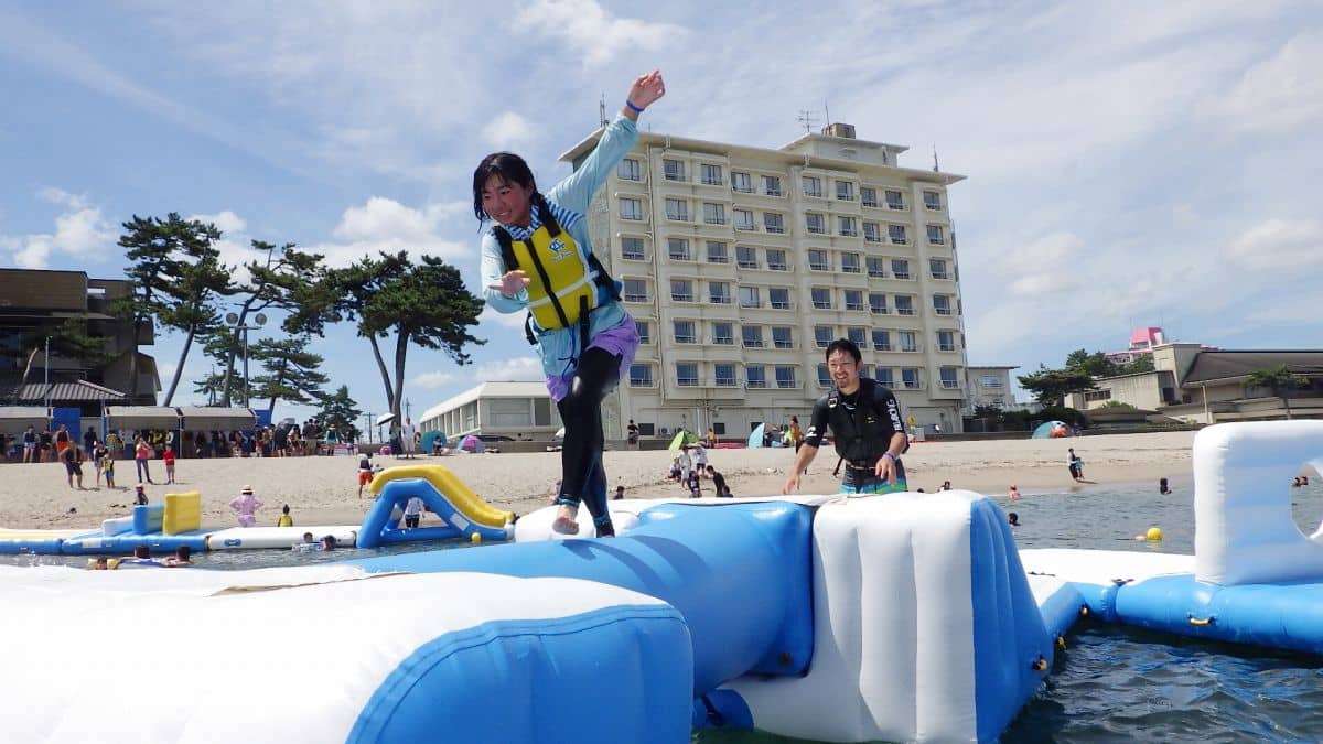 島根県浜田市イベント_海水浴場_海上アスレチック_海神_カイジン_料金_開催時期_子ども