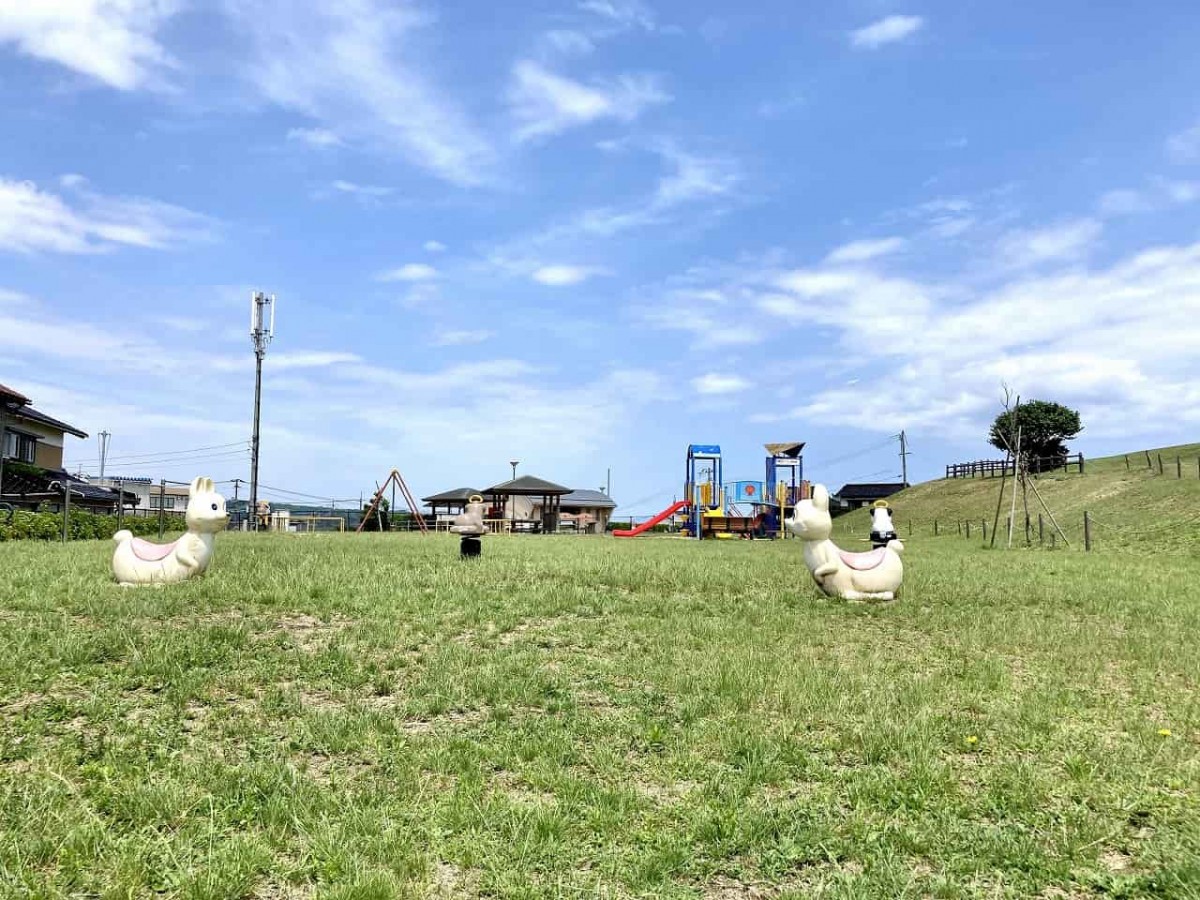 鳥取市_浜村温泉_足湯_公園_子ども_眺め_貝がら節_ヤサホーパーク