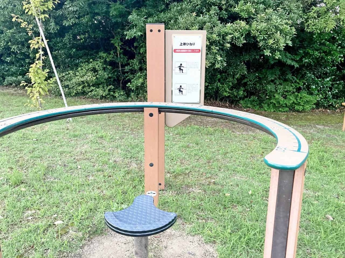 島根県益田市_公園_子ども連れ_お出かけ_万葉公園_駐車場_すべり台