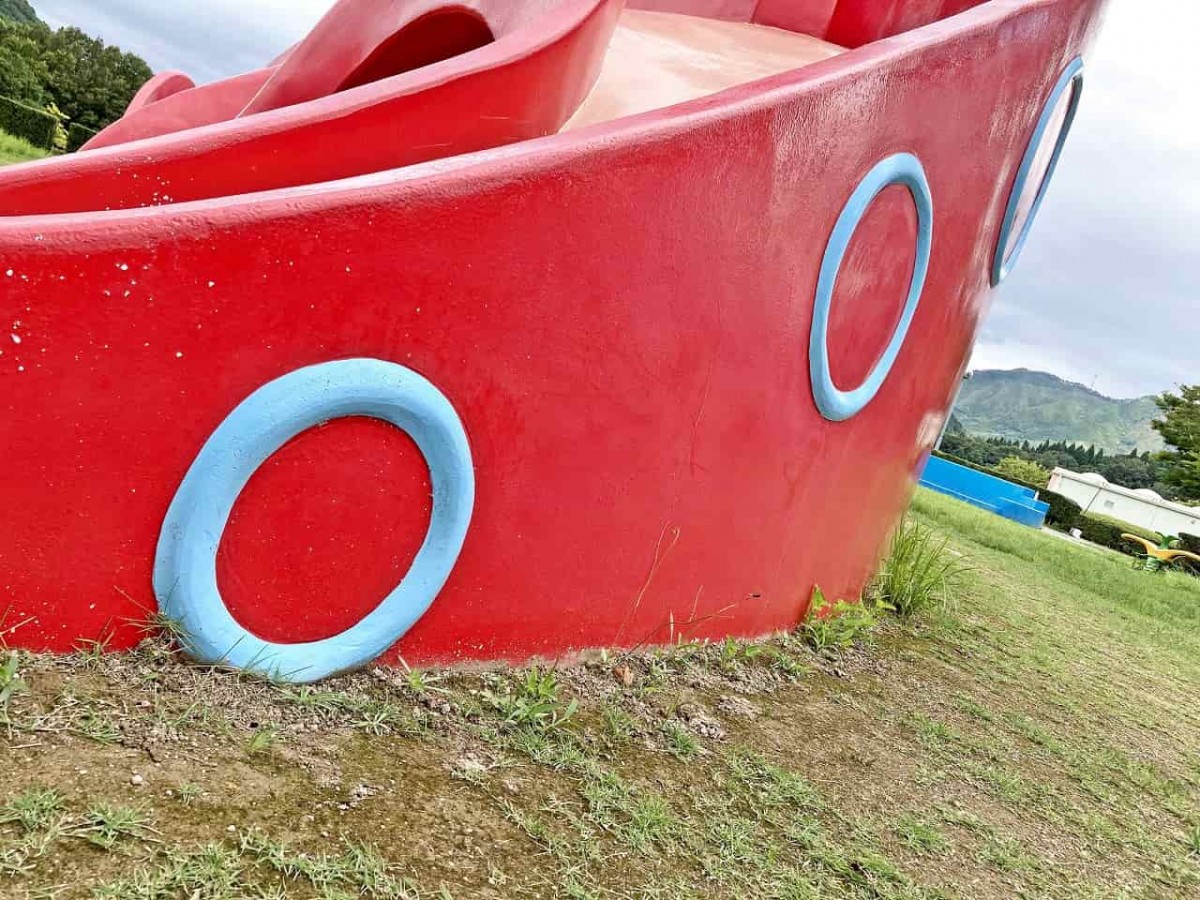 島根県益田市_公園_子ども連れ_お出かけ_浜田市旭運動園_駐車場_すべり台