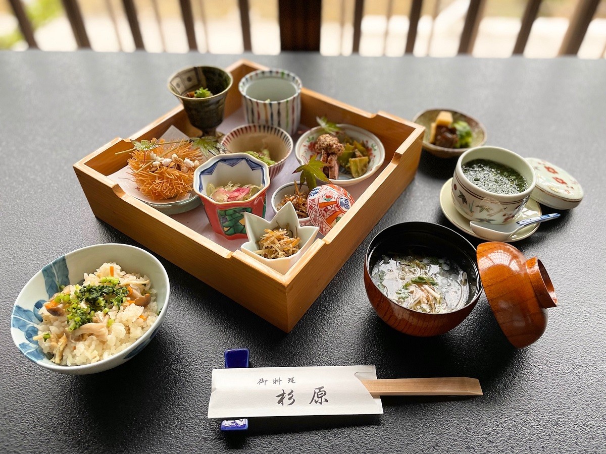 島根県雲南市_ランチ_おすすめ_観光_ご当地グルメ_割烹すぎ原_料理_場所