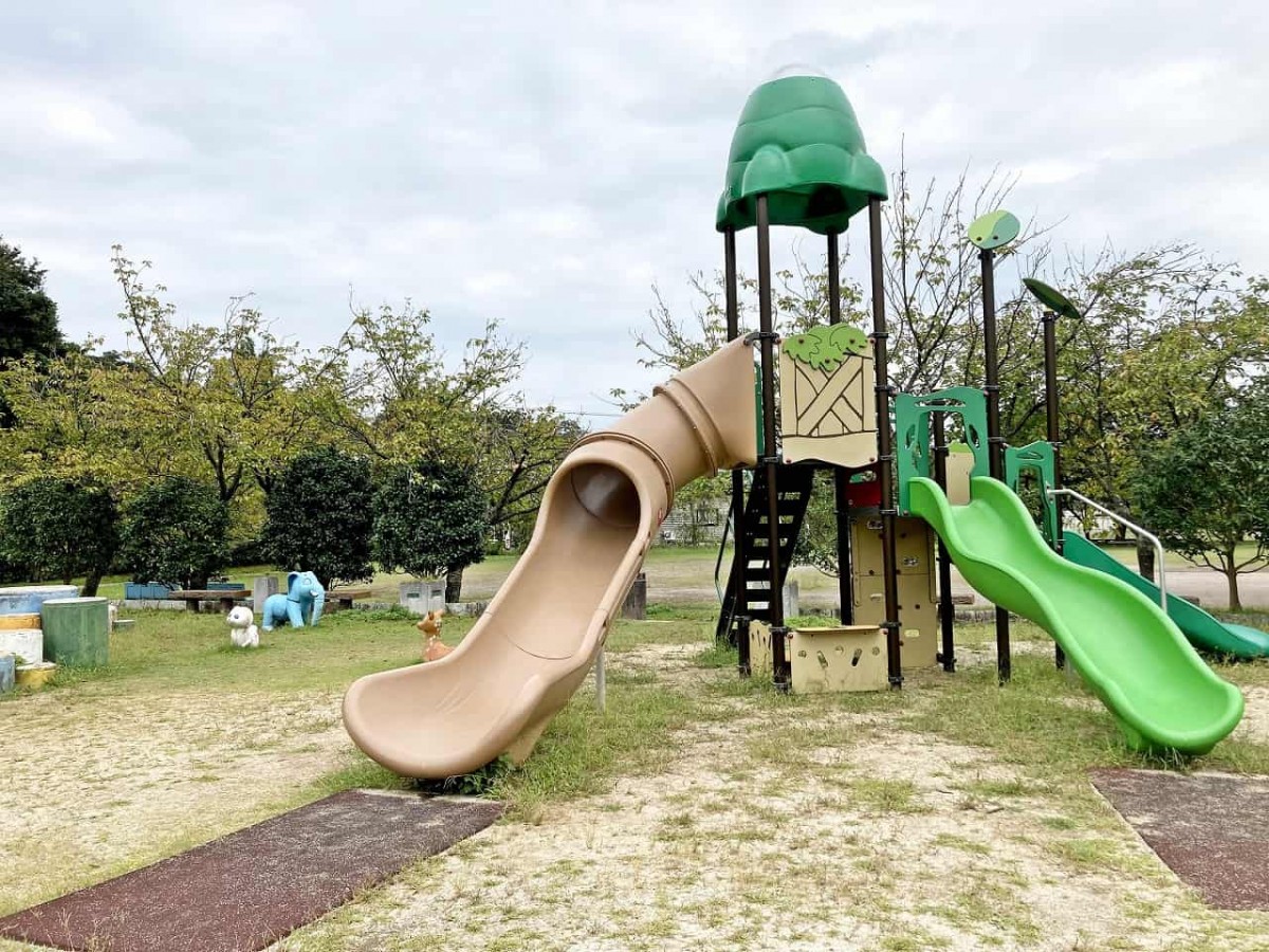 鳥取市鹿野町_公園_遊具_すべり台_おすすめ_ピクニック_鹿野町温泉公園_駐車場_場所