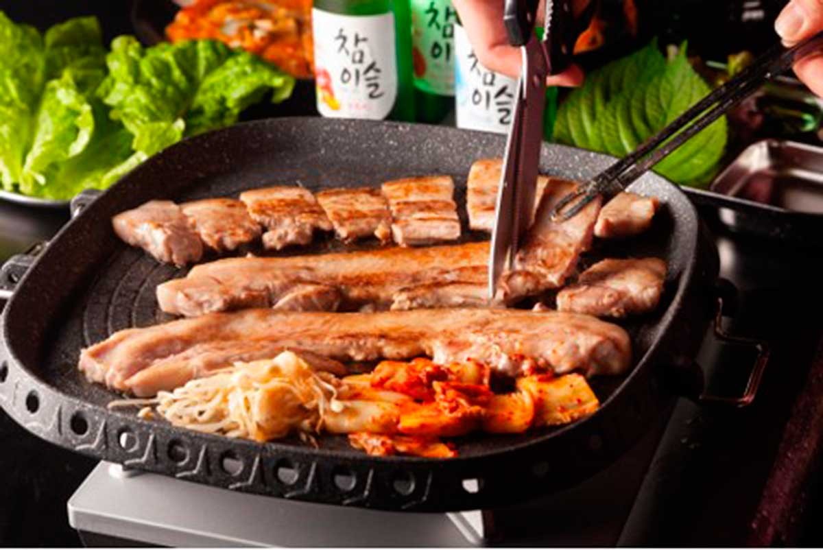 鳥取県米子市の韓国料理店『Korean BBQ Vegeton（ベジトン）』のサムギョプサル