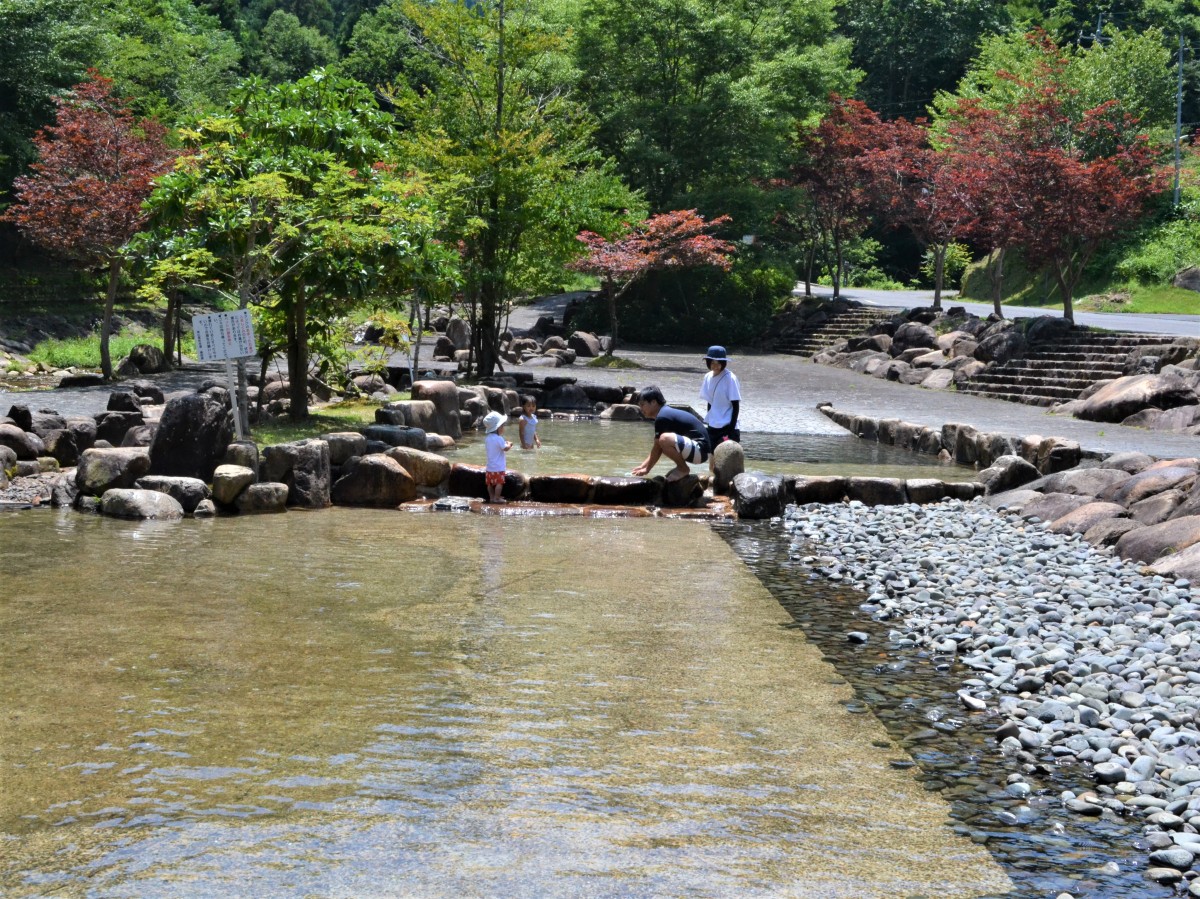 島根県奥出雲町_横田高校_2022年カレンダー