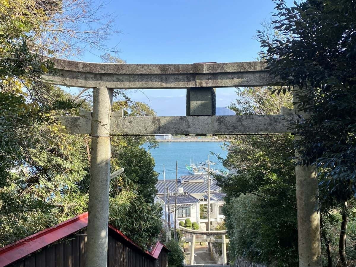 人気記事_海の見える神社『賀露神社』。珍しい“虎の狛犬”がお出迎え-鳥取市