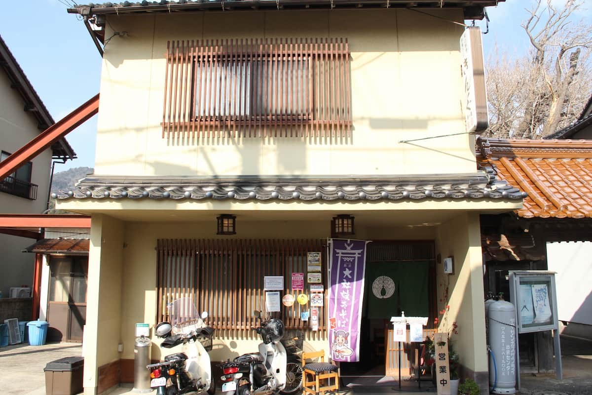 島根県出雲市大社町の大衆食堂『きんぐ』の外観
