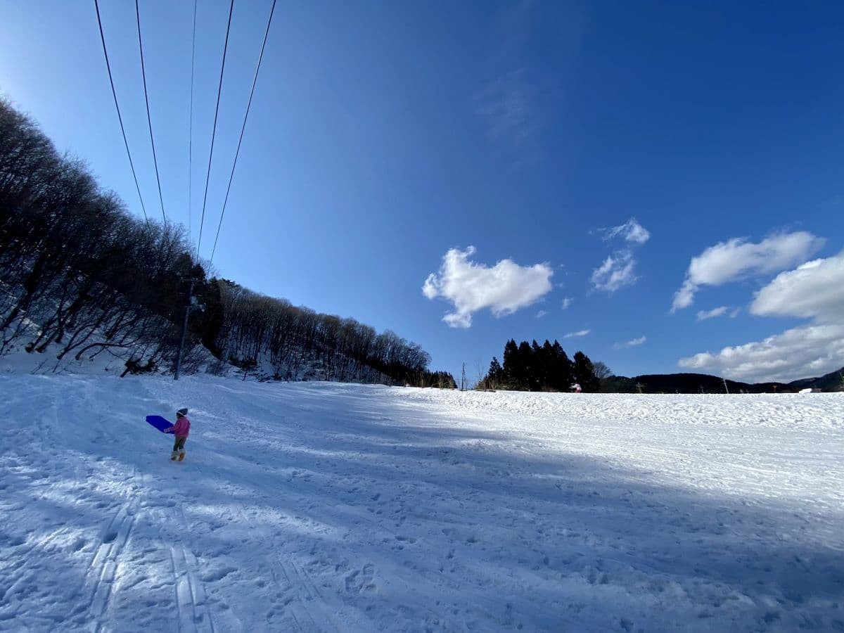 島根県奥出雲町にある穴場スキー場『三井野原スキー場』の様子