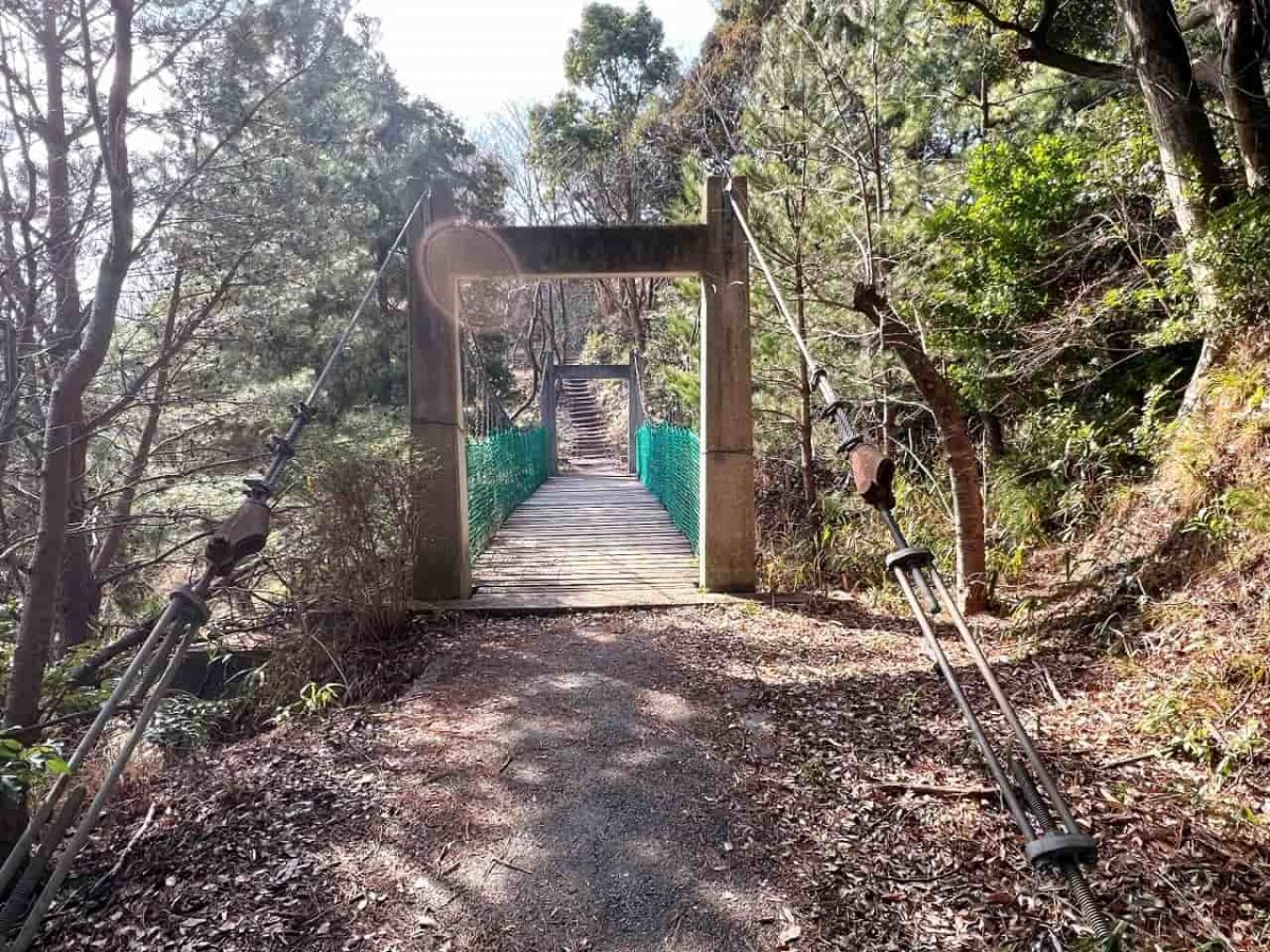 島根県出雲市の穴場公園『真幸ヶ丘公園』にある吊り橋