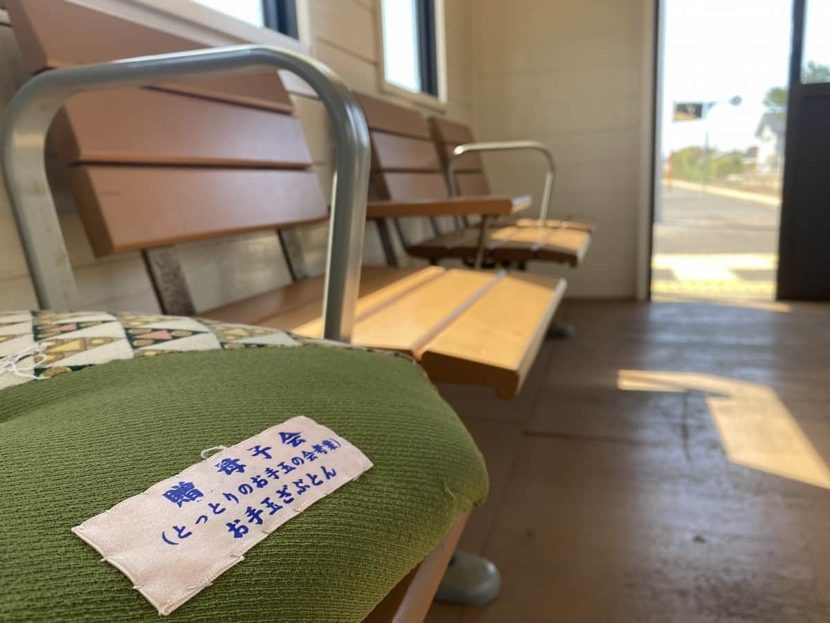 鳥取県大山町にある山陰最古の駅舎『御来屋駅』の様子