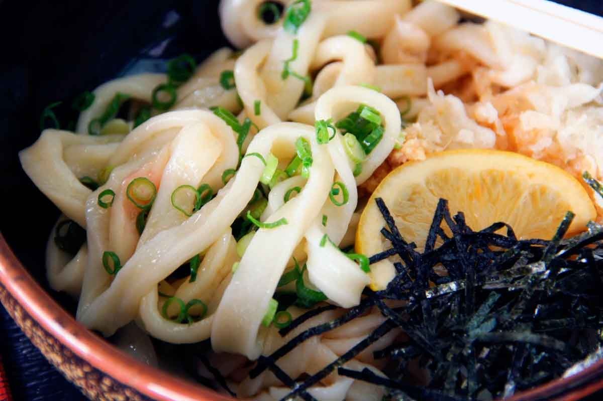 鳥取県大山町にある人気うどん店『手打ちうどん醍醐』のメニュー