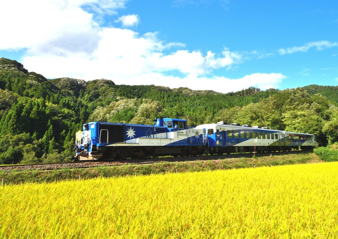 奥出雲おろち号