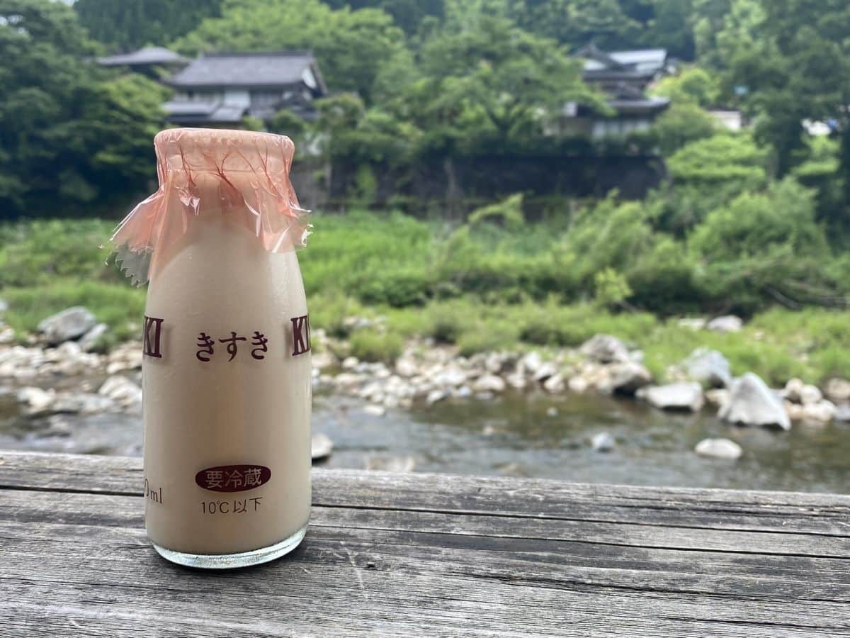 島根県雲南市の出雲湯村温泉で木次牛乳をいただきます
