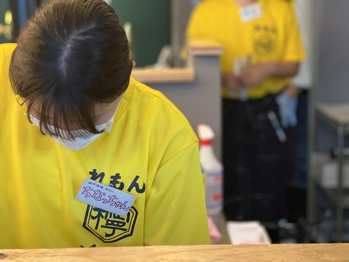 島根県松江市にある『焼肉酒場れもん松江駅前店』のスタッフさん