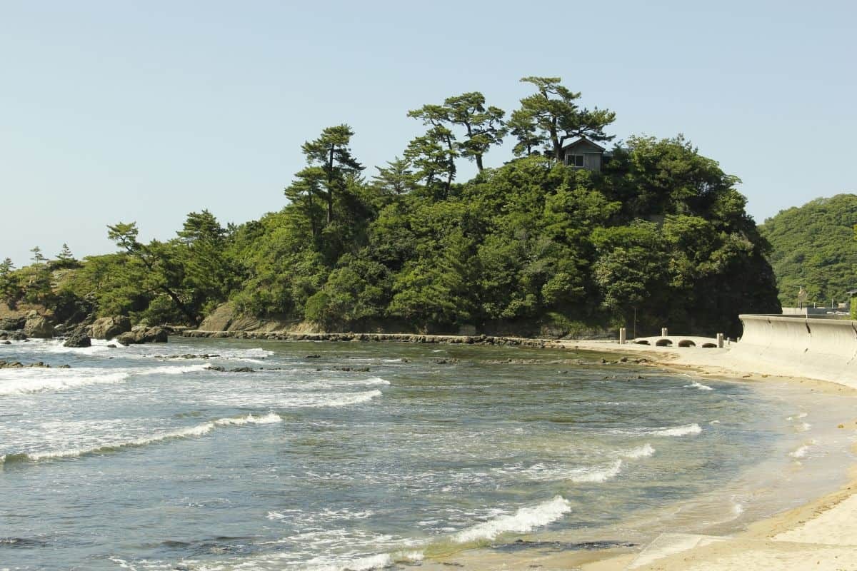 島根県松江市美保関町の穴場スポット『明島神社』の景観