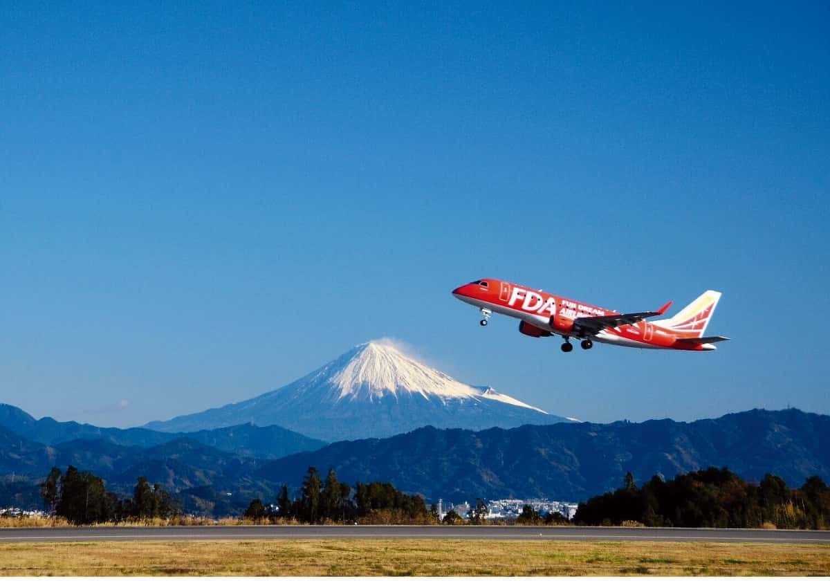 富士山とFDAの機体