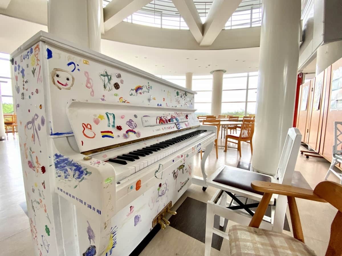 島根県浜田市の『道の駅ゆうひパーク浜田』に設置されていたストリートピアノ