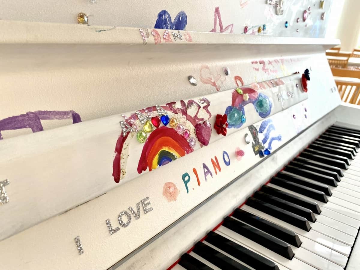 島根県浜田市の『道の駅ゆうひパーク浜田』に設置されていたストリートピアノ