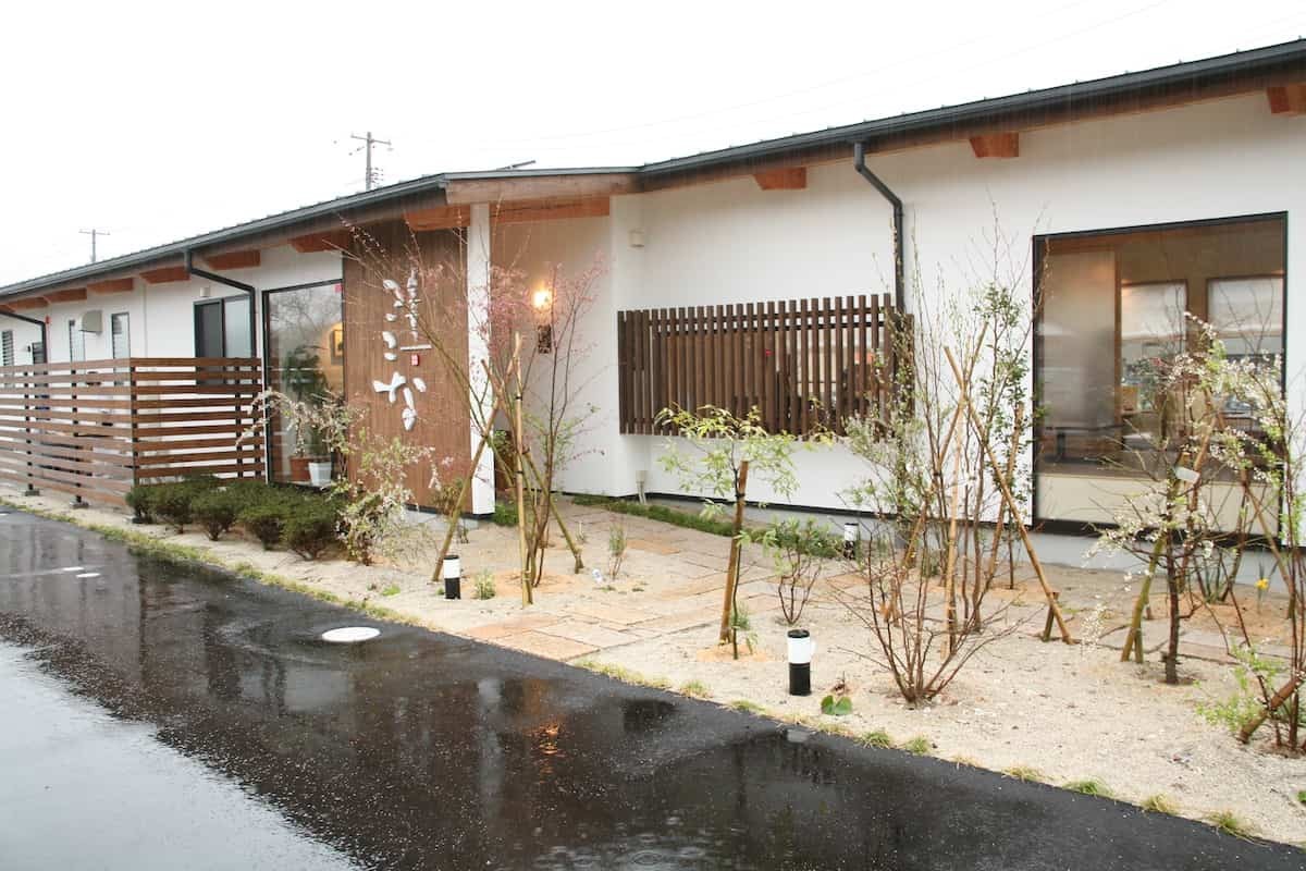 島根県松江市の創作レストラン『山里の香り ここな 黒田店』の外観