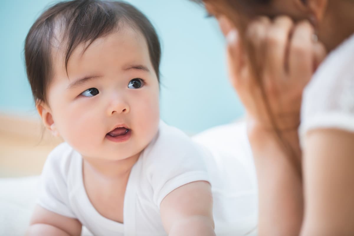 シングルマザーの子育て中のイメージ