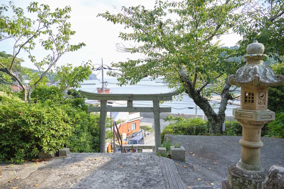 島根県隠岐諸島・知夫里島にある天佐志比古命（あまさしひこのみことじんじゃ）神社