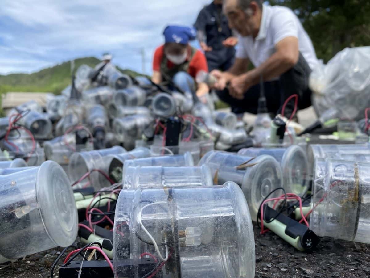 島根県奥出雲町の追谷地区で開催されるライトアップイベント「たたらの灯」の準備中の様子