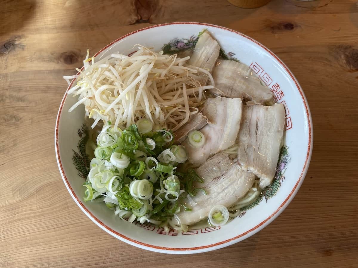 みずっちおすすめ鳥取県米子市のラーメン店『ラーメン一番軒』の「しおらーめん(チャーシュー大盛り)」