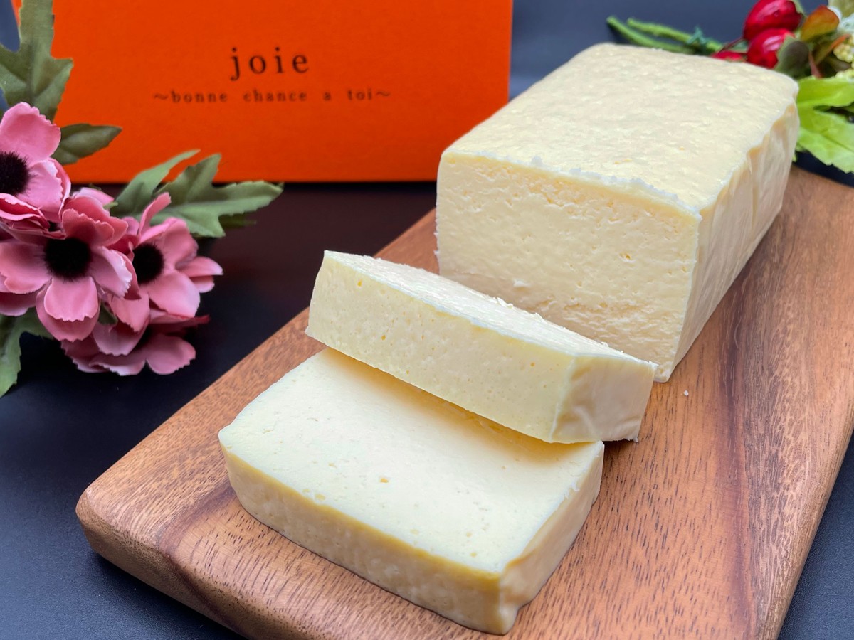 鳥取県境港市の洋菓子店『cakeshop MAROMARO』の新作スイーツ「joieチーズテリーヌ」