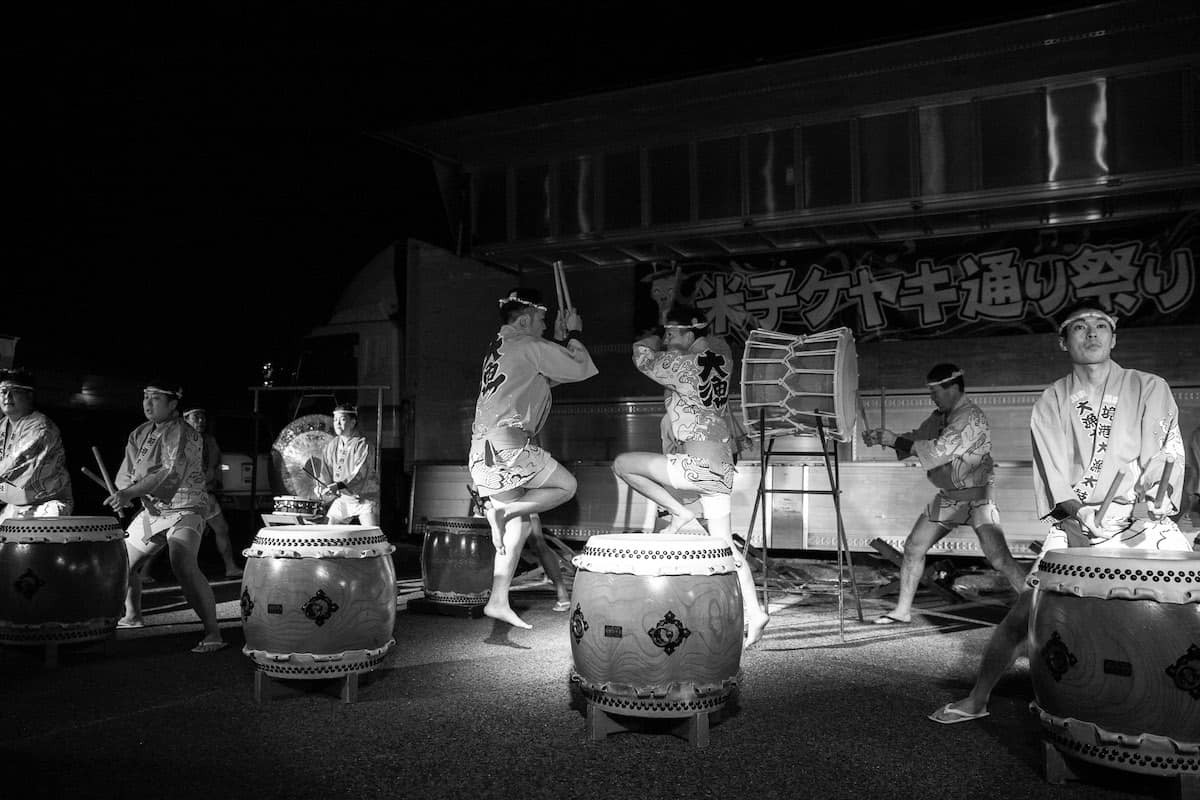 鳥取県境港が誇る郷土芸能「境港大漁太鼓」の「お祭り太鼓」演奏の様子