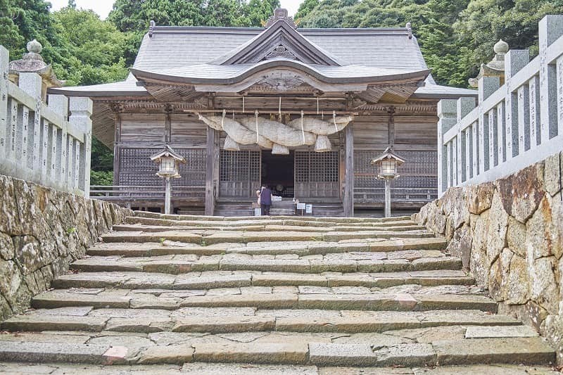 島根県隠岐諸島・隠岐の島町の観光名所『たまわかすみこと神社』