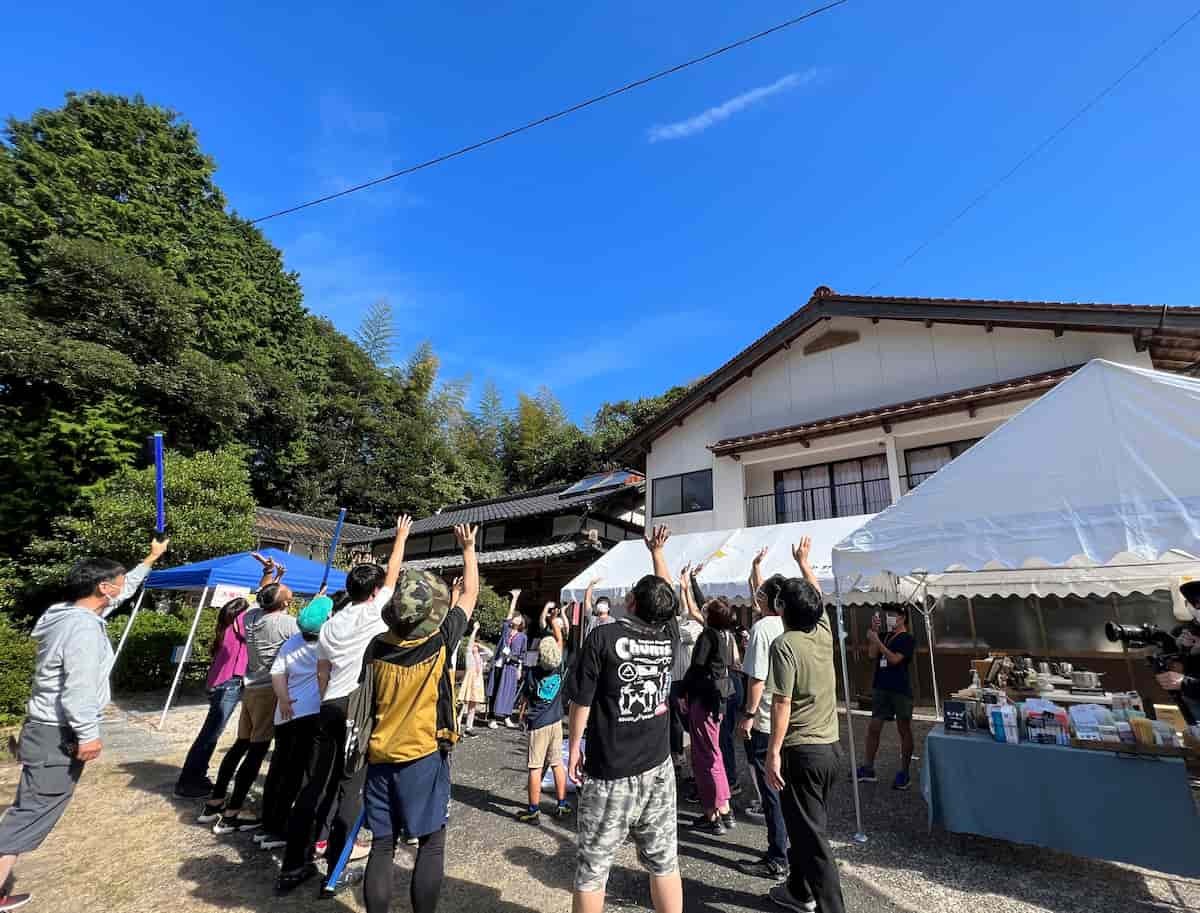 島根県出雲市の伊野地区で開催されたイベント「第1回こどもマーケット」の様子