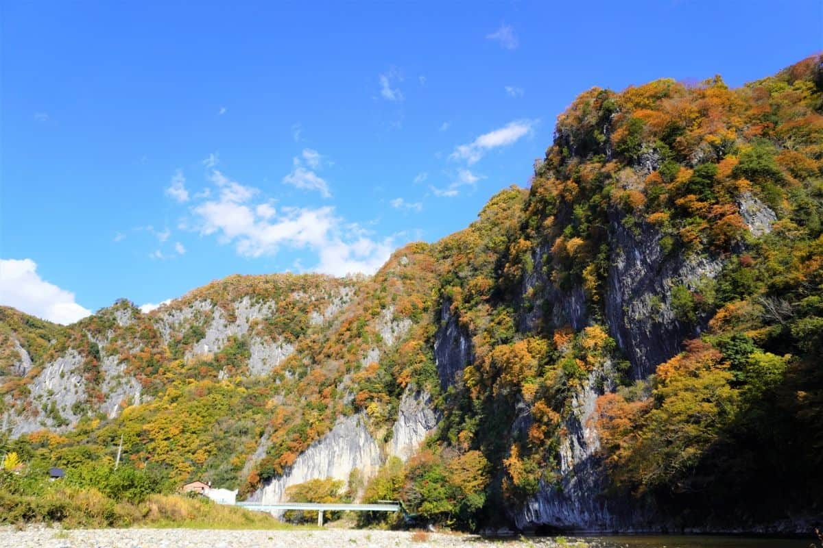 岡山県新見市の名物観光スポット『井倉峡』の景観