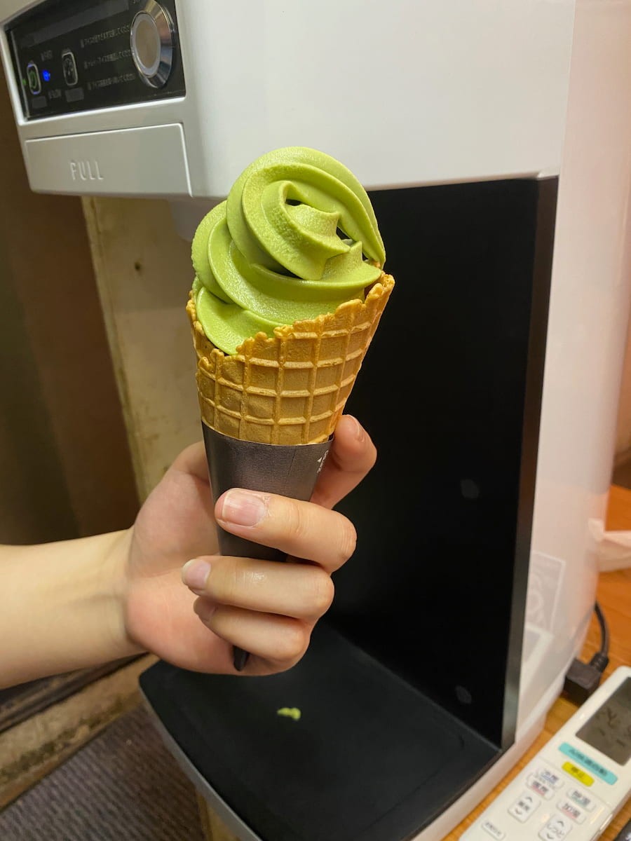島根県松江駅近くのラーメン屋「はなれ」のソフトクリーム