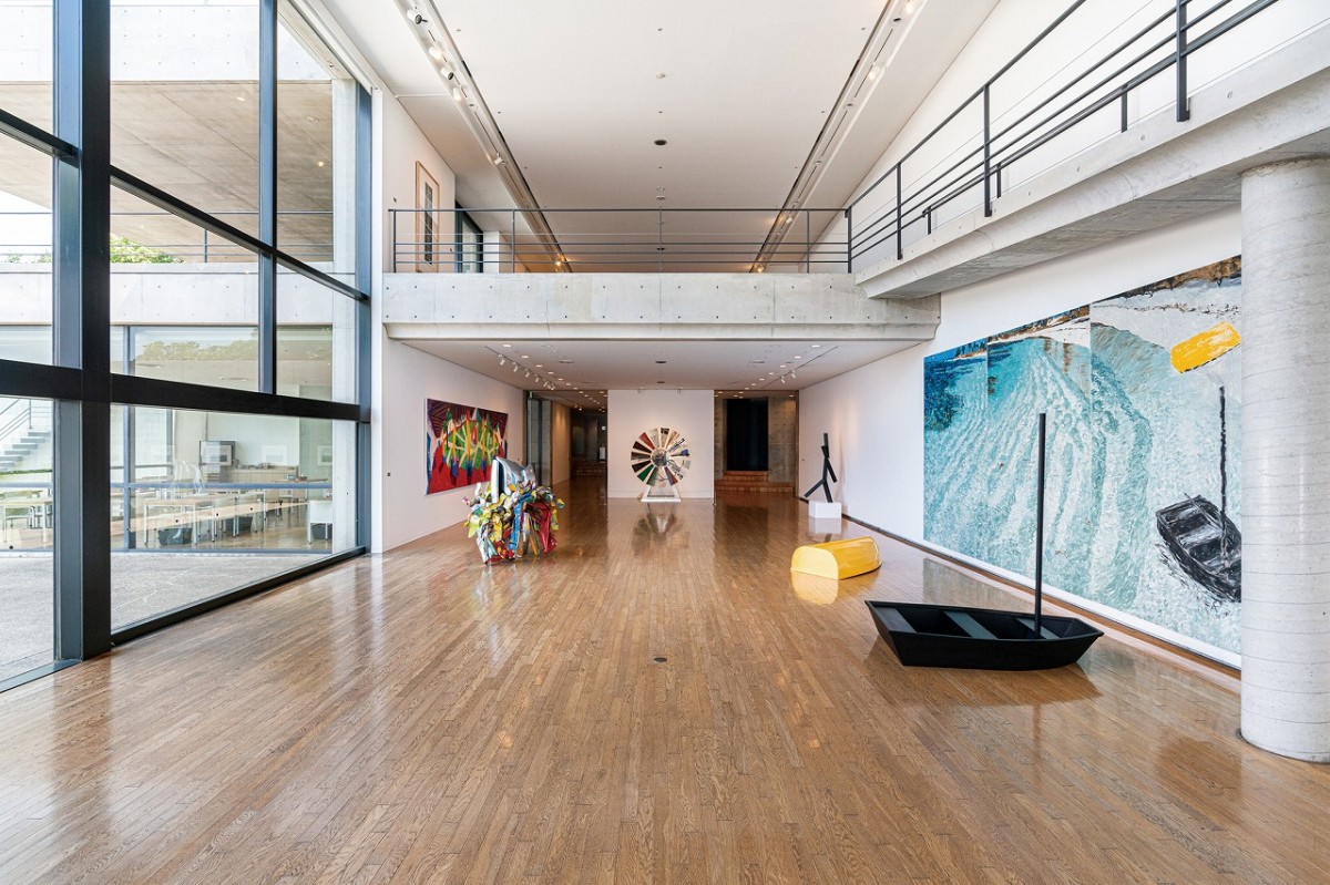 香川県直島町にある「ベネッセアートサイト直島」最初のアート施設