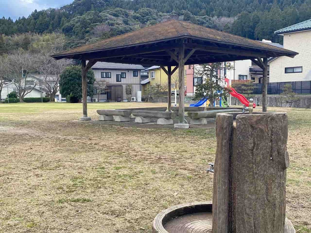 島根県大田市にある『鳴滝公園』の様子