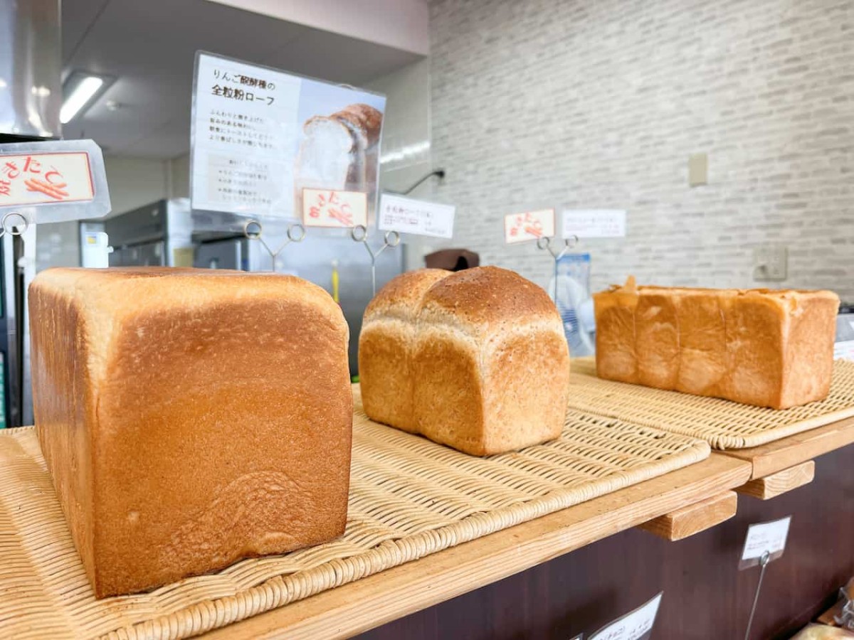 島根県松江市にある「シンコー玉湯店」内のパン屋「みねぱん」のパン