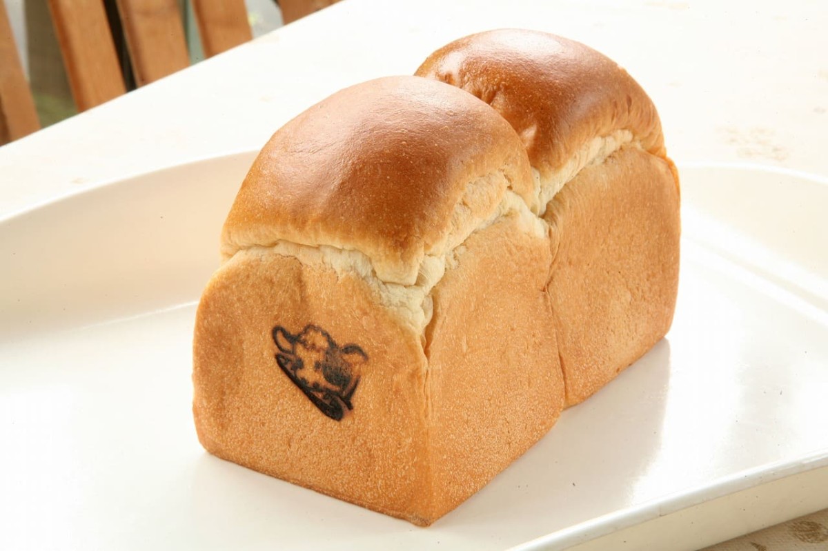 島根県出雲市にある「牧場のパン屋さんカウベル」の食パン