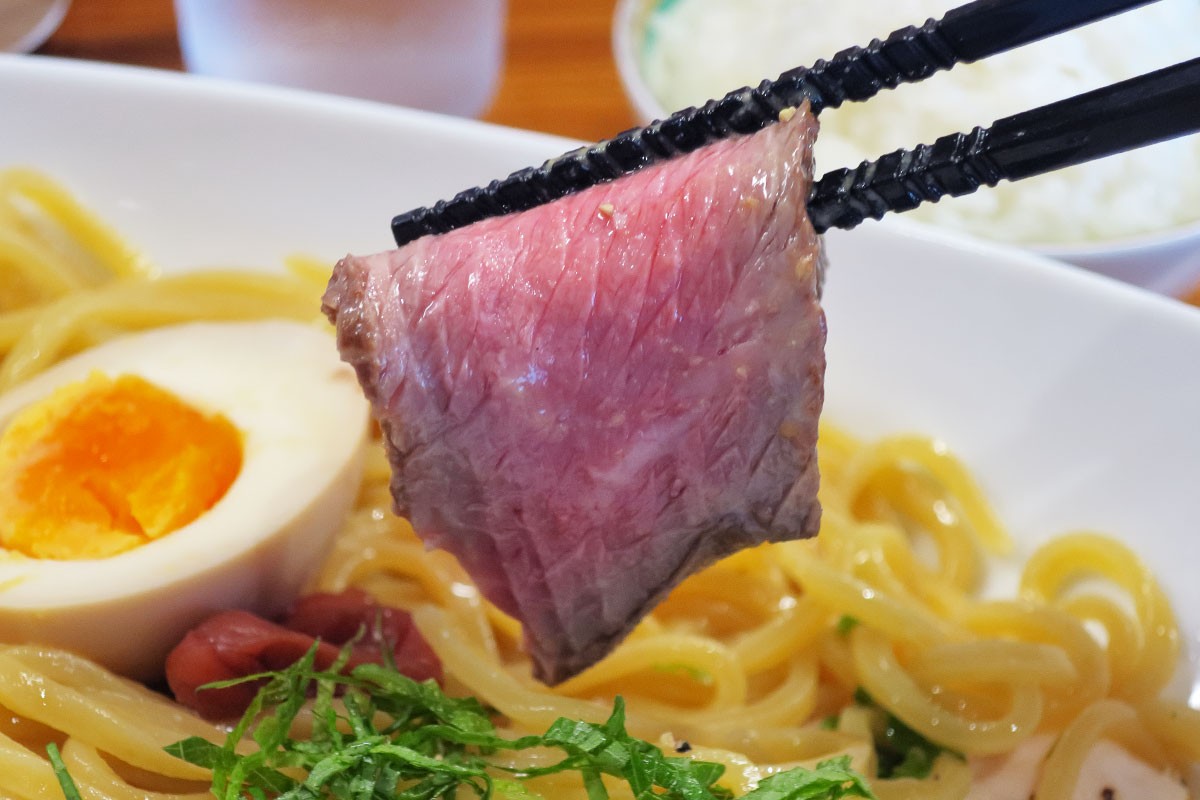 島根県雲南市のラーメン店『多納屋noodsさぶろく』の「納豆つけ麺」