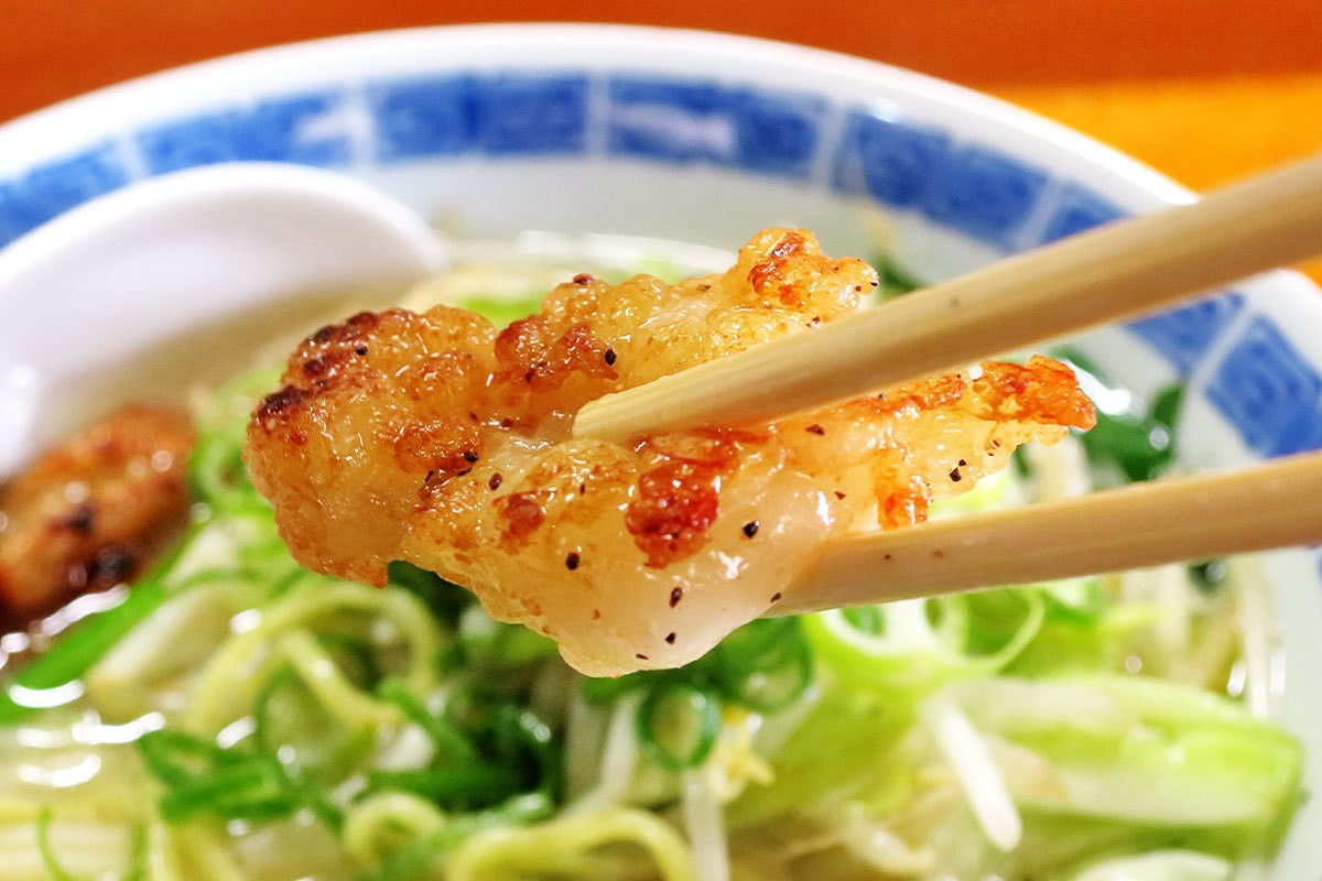 米子市のJR米子駅前の焼肉店『もくちゃんホルモン店』の人気ランチ「もくうラーメン」