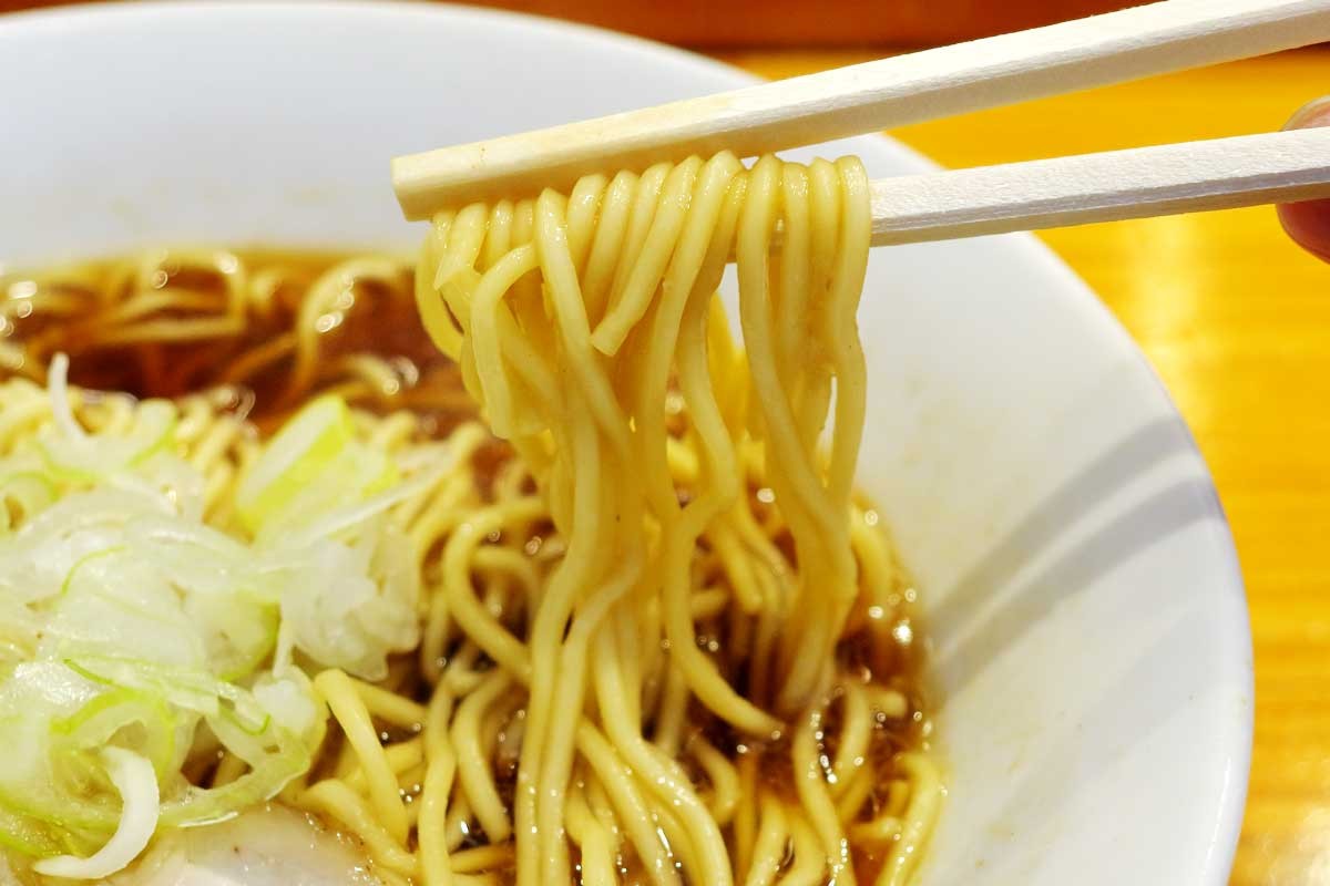 鳥取県日吉津村にある『ラーメン鈴蘭』の「しょうゆラーメン ネオ」