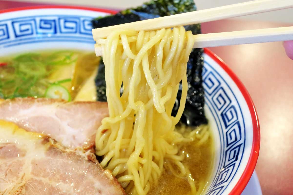 島根県松江市のJR松江駅高架下にある『シノカンnoodle』の中華そば