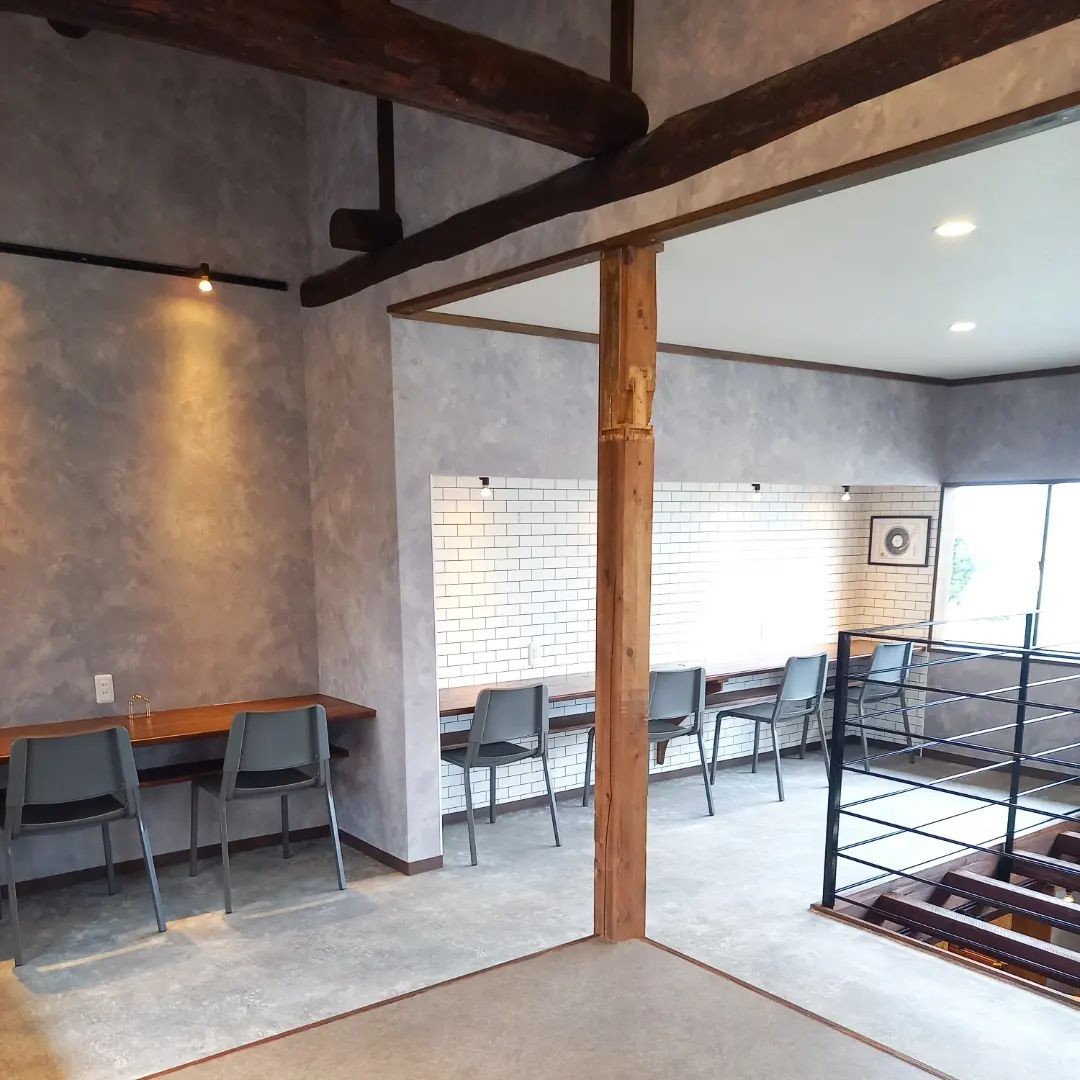 鳥取県大山町にあるカフェ『CAFE2020』の店内