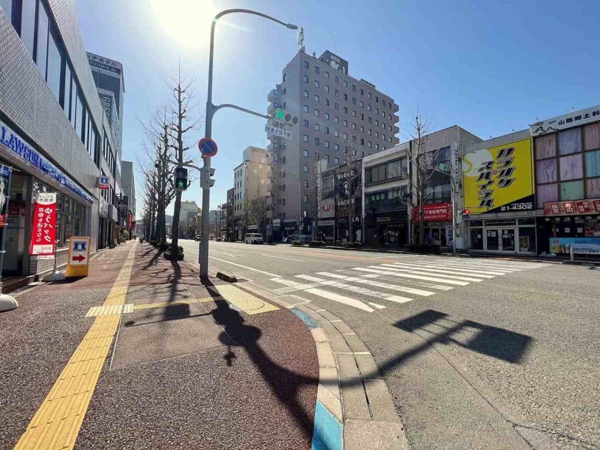 2023年3月時点の鳥取県米子市の「米子駅」前の様子