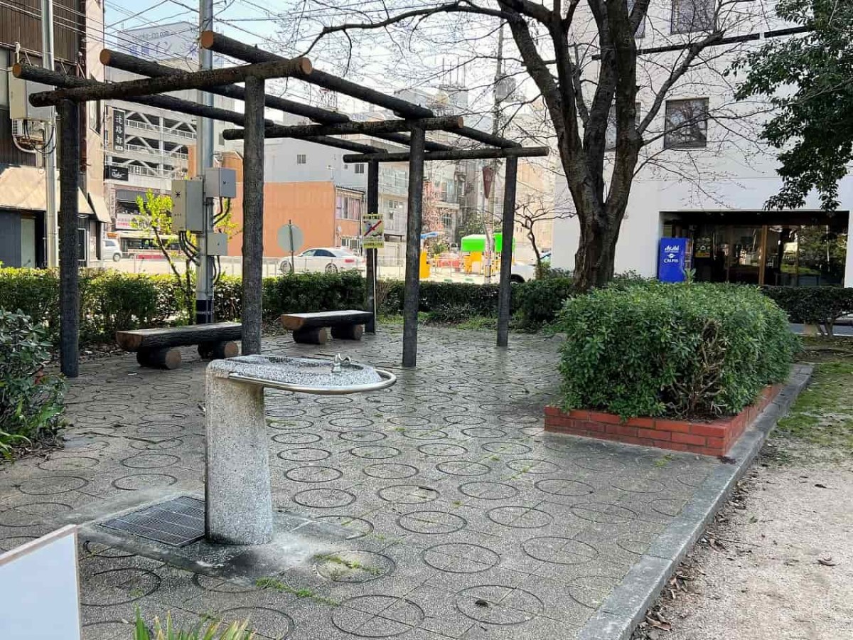 鳥取県米子市の米子駅近くにある『明治第一公園』の様子