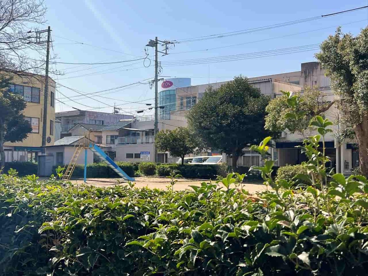 鳥取県米子市の米子駅近くにある『明治第一公園』の様子