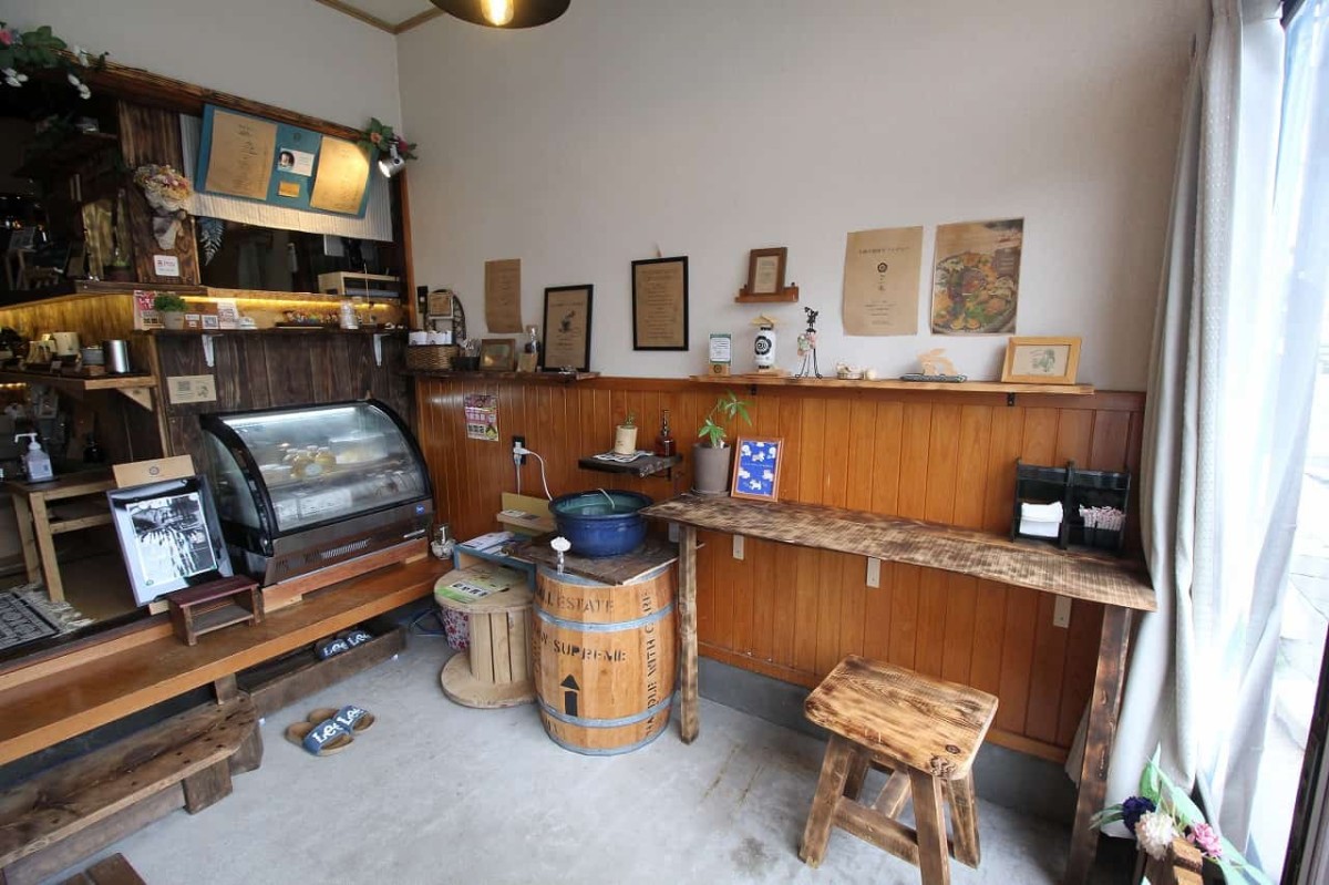 島根県出雲市にあるカフェ『coffeestand李庵』の犬OKなスペース