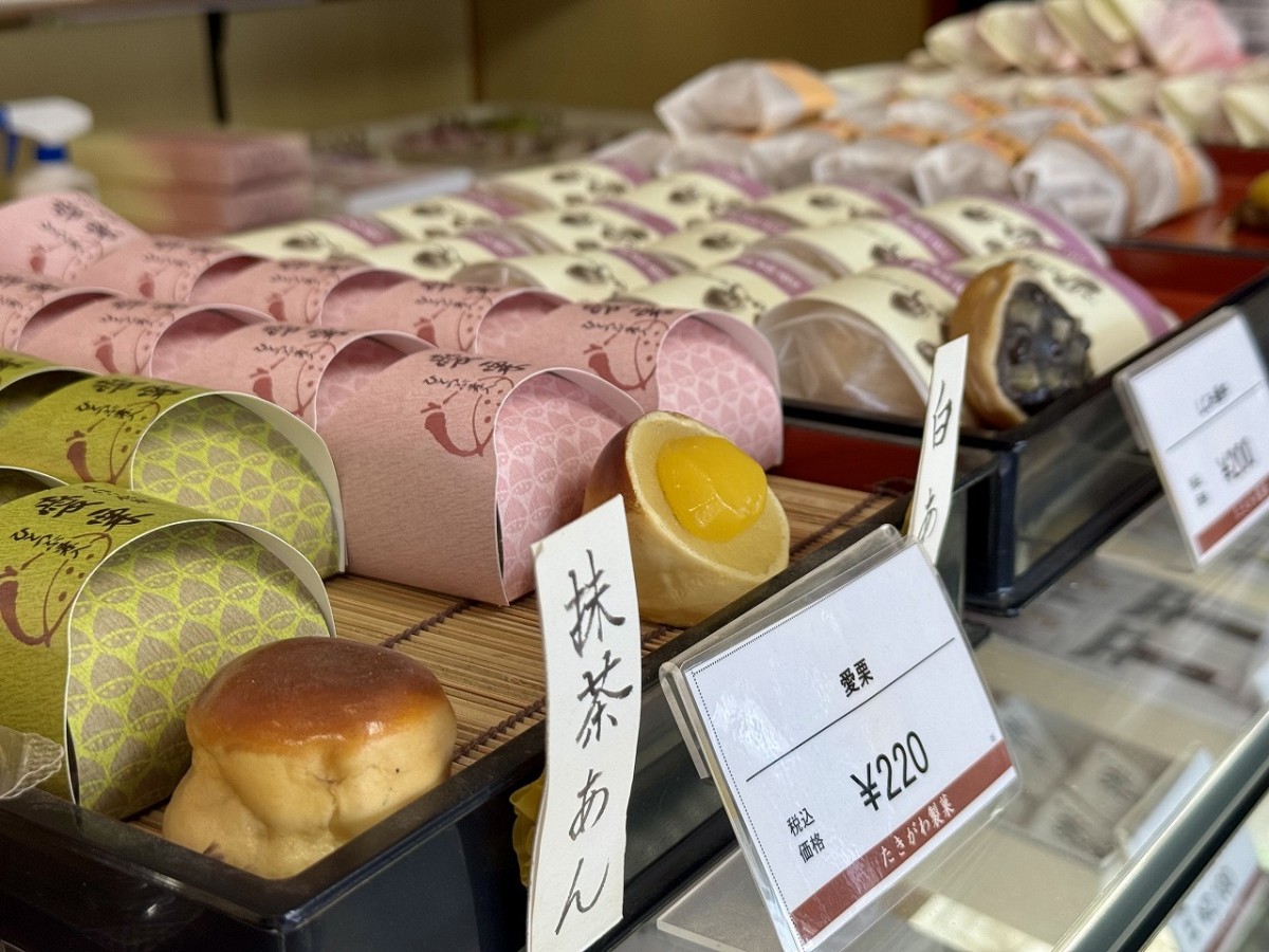 島根県出雲市湖陵町にある『たきがわ製菓』の店内の様子